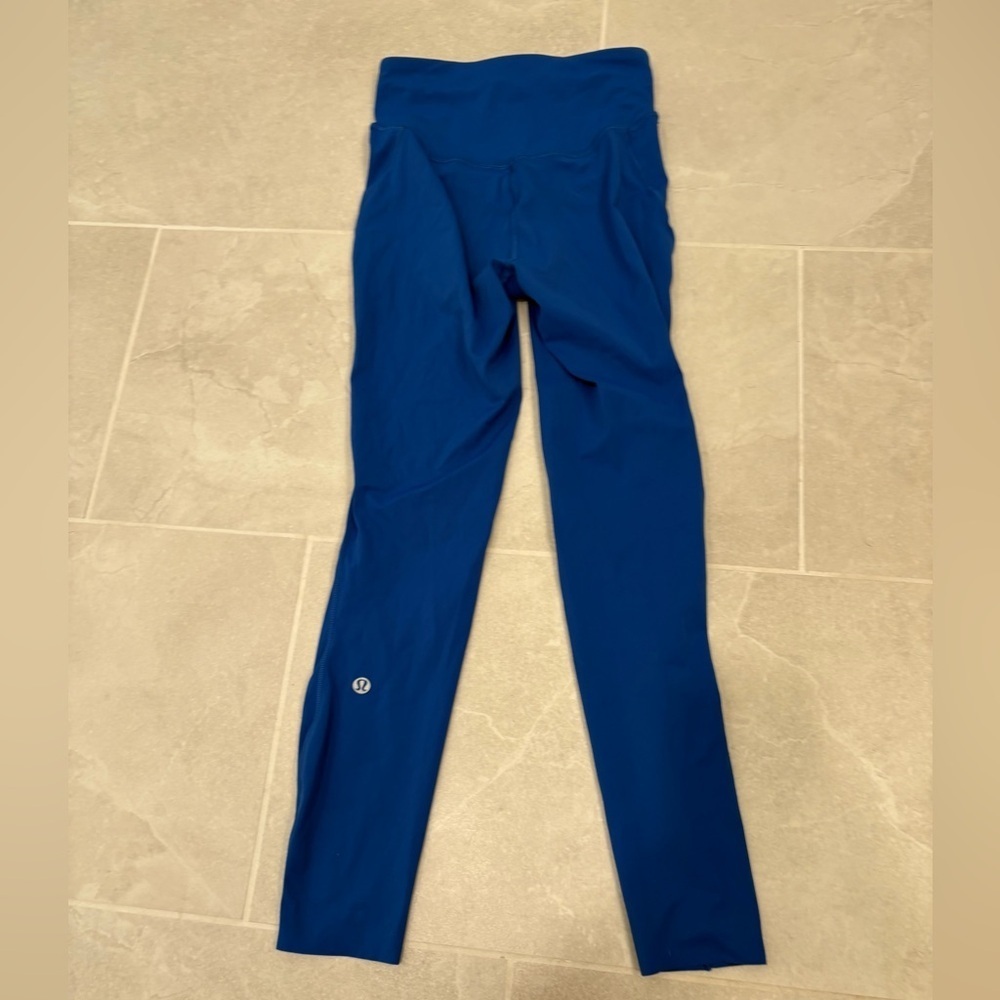 Lululemon Base Pace High-Rise Tight 25" in Symphony Blue Size 2 - Picture 11 of 11